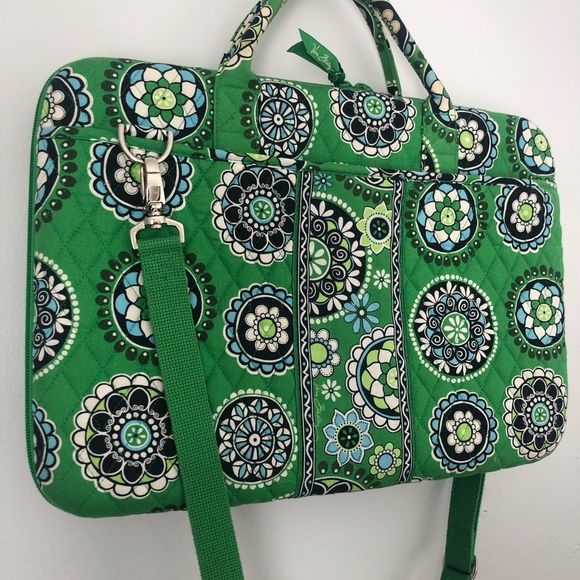 Vera Bradley Green Cupcake print laptop case - Picture 2 of 10